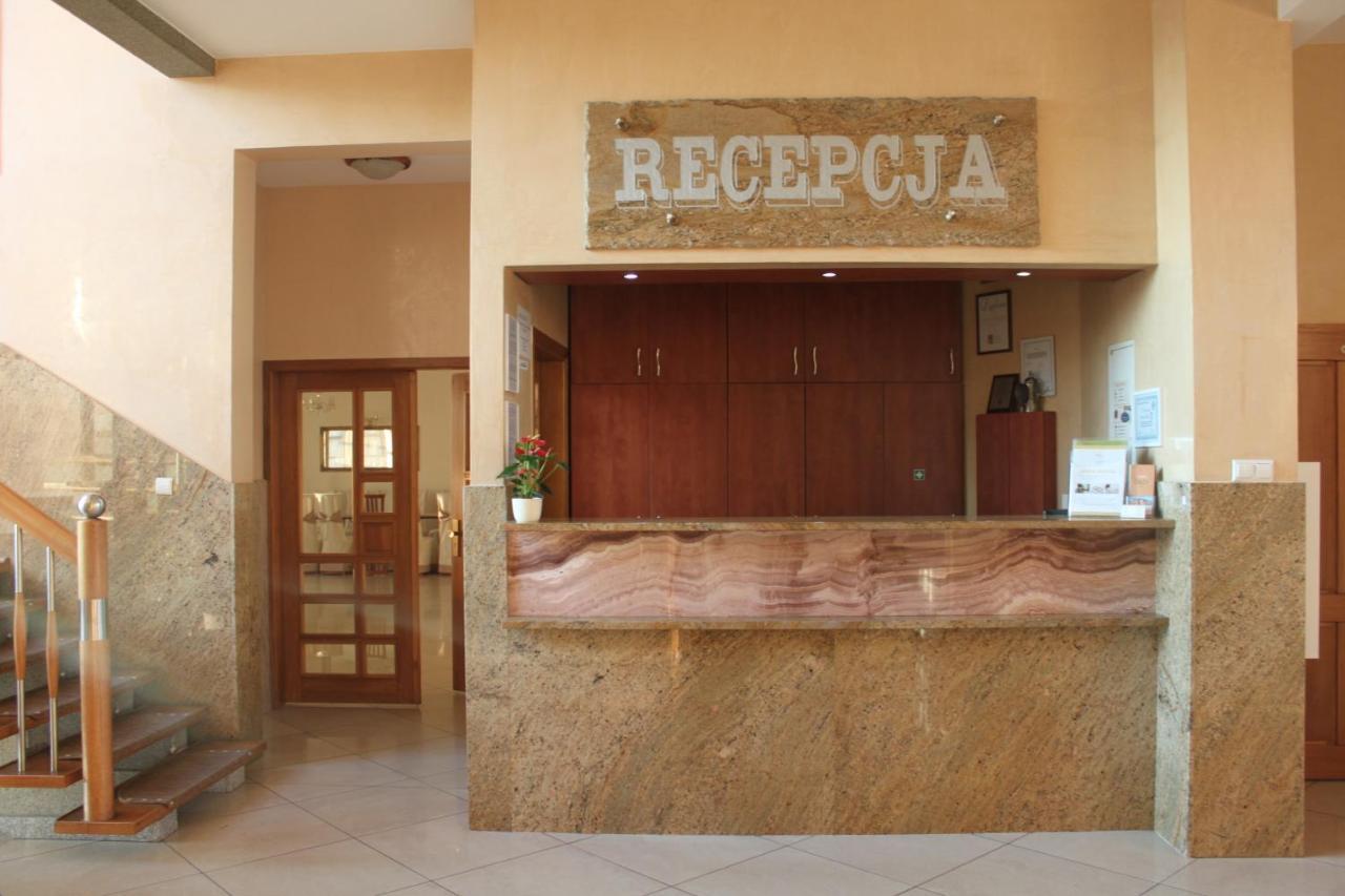 Hotel Oaza Prudnik Extérieur photo