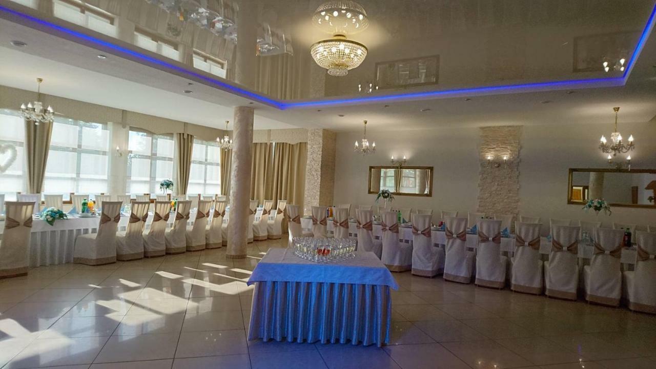 Hotel Oaza Prudnik Extérieur photo